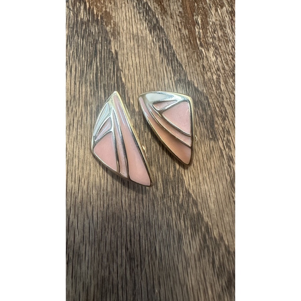 Vintage Trifari 1980s Pink Enamel Gold Tone Geometric Climber Clip Earrings